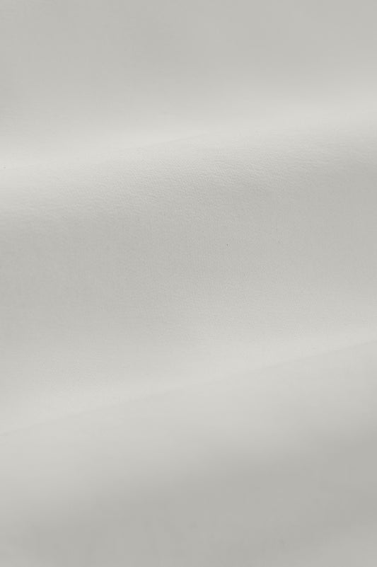ECOM240506_YRMOS_O1_SILK_FABRIC_OFFWHITE_CLOSEUP_2975x4472_cb66eab1-69b9-4f99-91ba-e532ea9ba394 - Vaporous